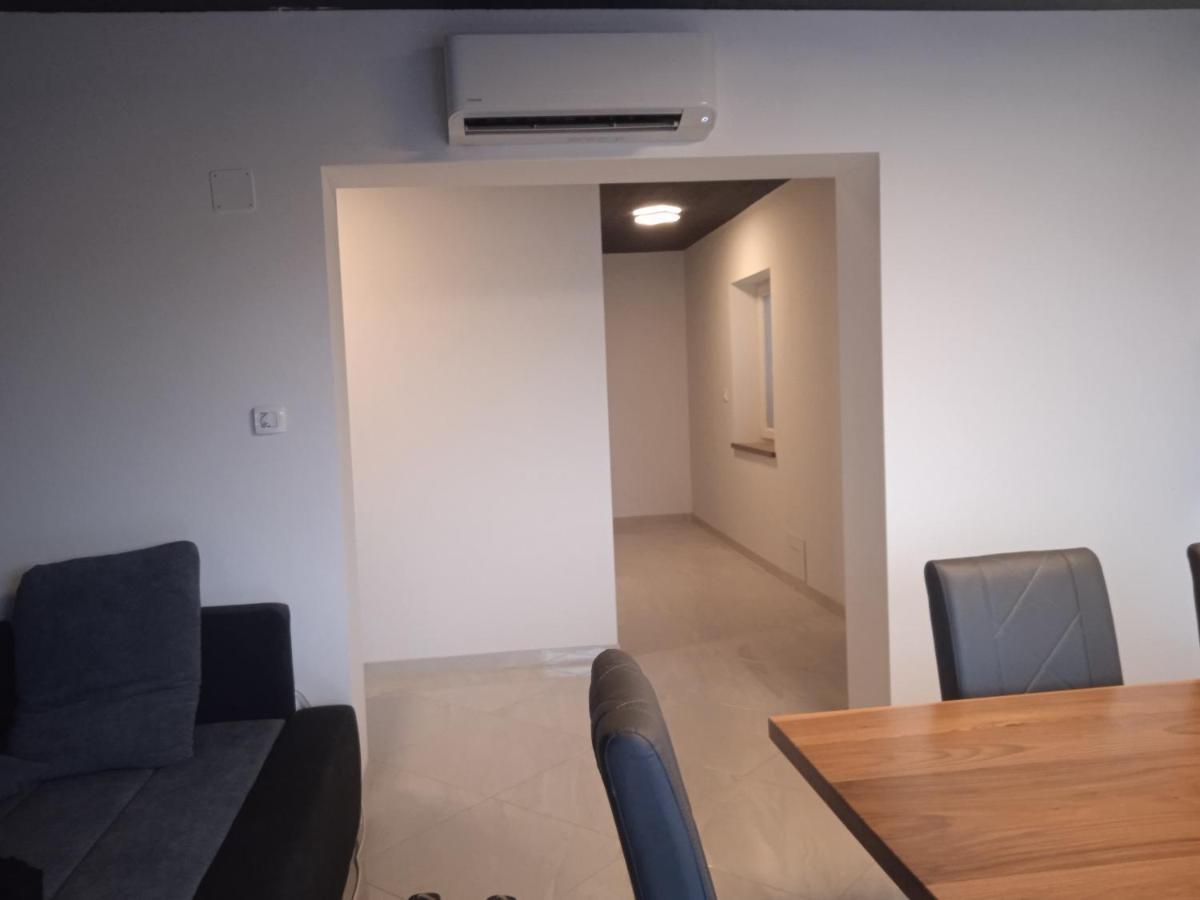 Anton Apartamento Povlja  Exterior foto