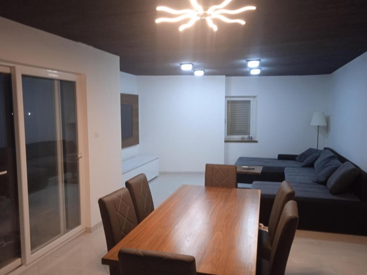 Anton Apartamento Povlja  Exterior foto